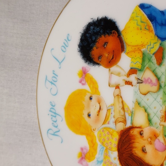 Vintage 1993 Avon Mother's Day Plate - Picture 3 of 5